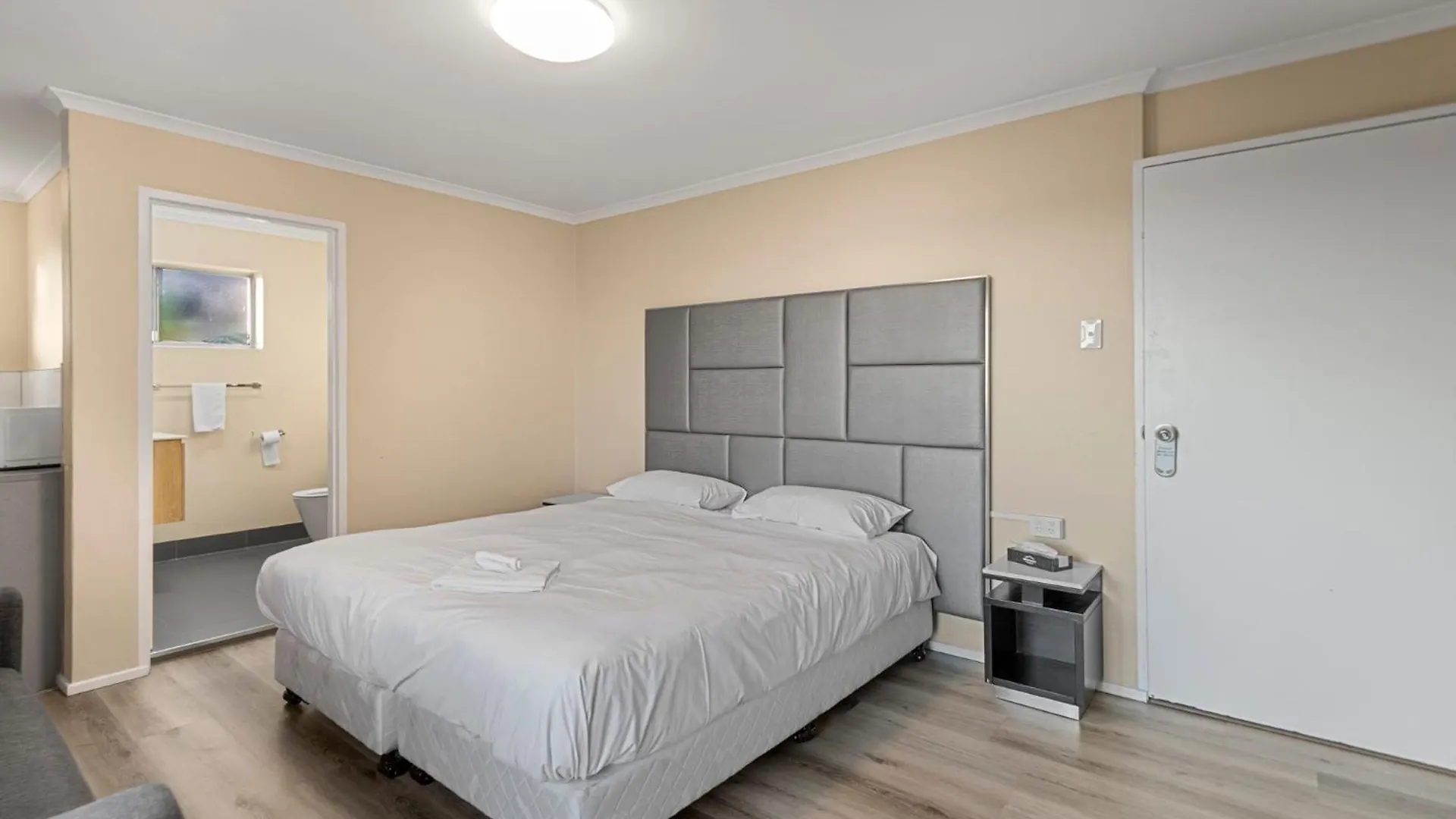 S1 Motel Brisbane 0*,  Australia